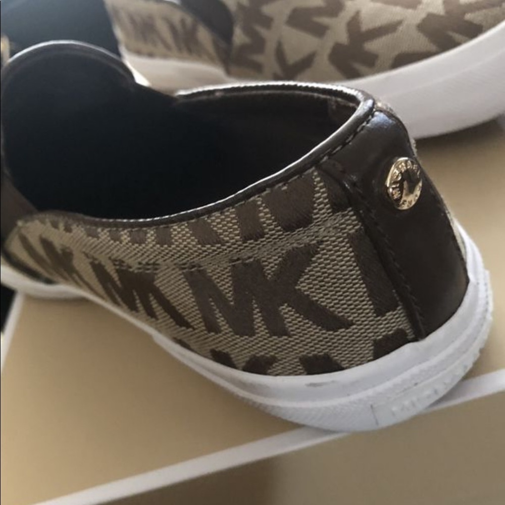 Micheal Kors sneakers